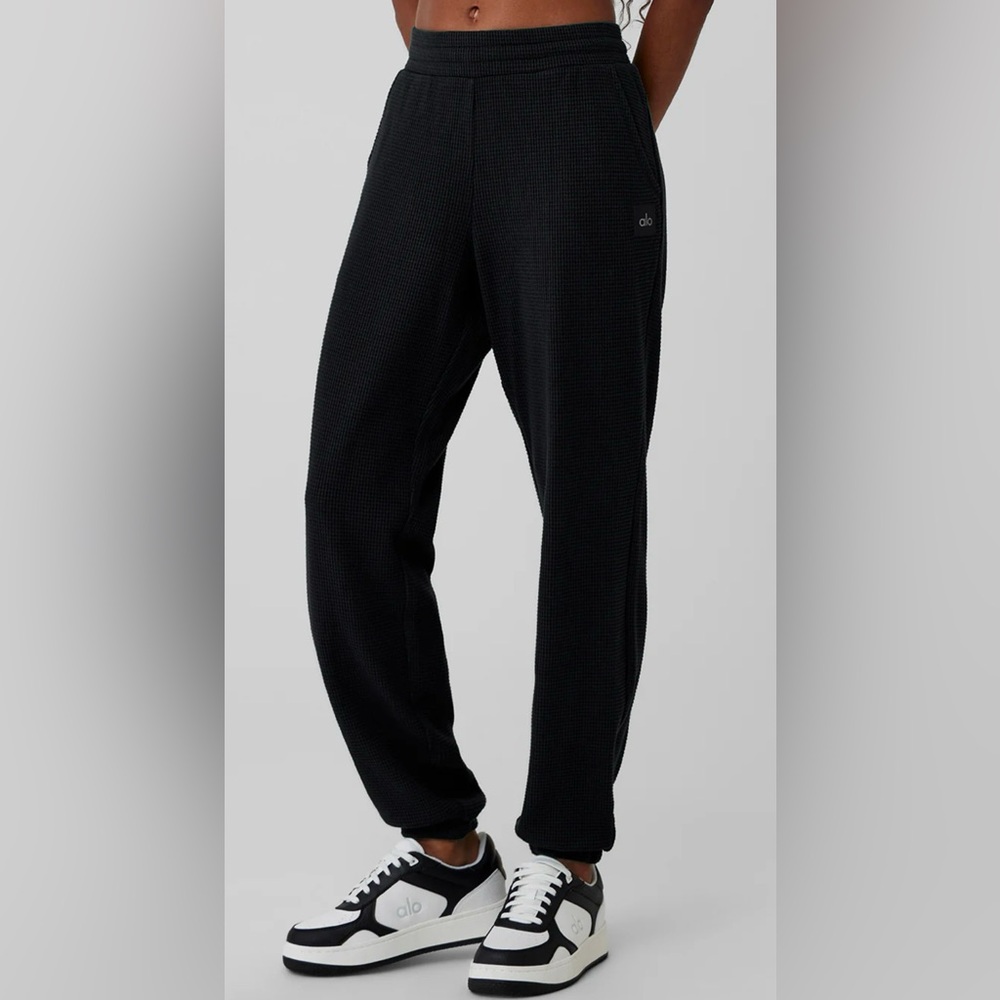 ALO Waffle Weekend Escape Jogger